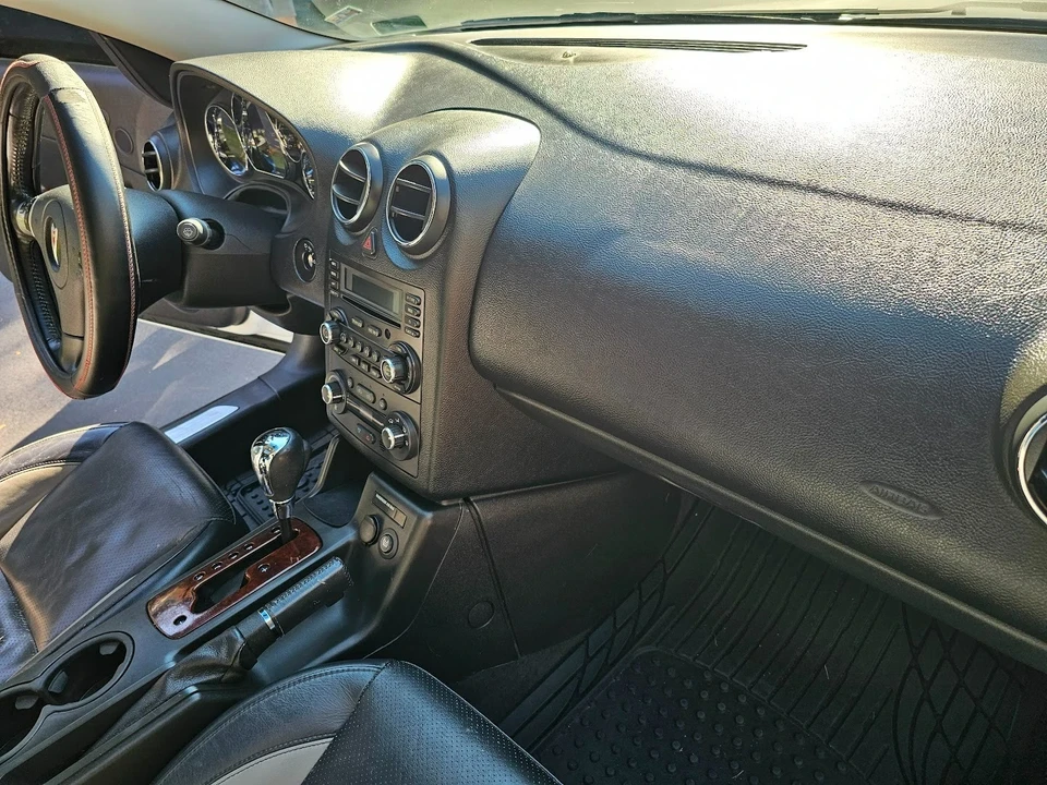 2009 Pontiac G6 - Image 11 of 14