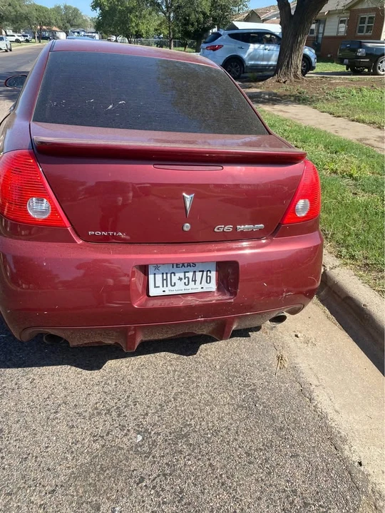 2009 Pontiac G6 - Image 2 of 4