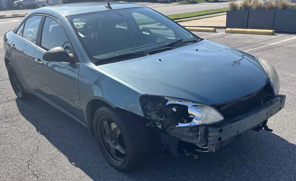2009 Pontiac G6 - Image 2 of 10