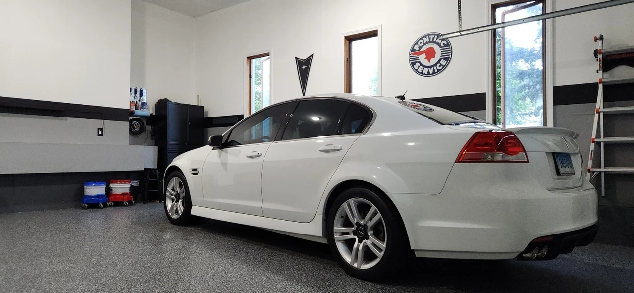 2009 Pontiac G8 - Image 2 of 11
