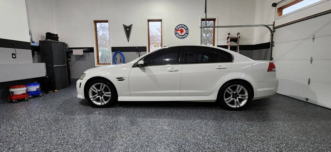 2009 Pontiac G8 - Image 10 of 11