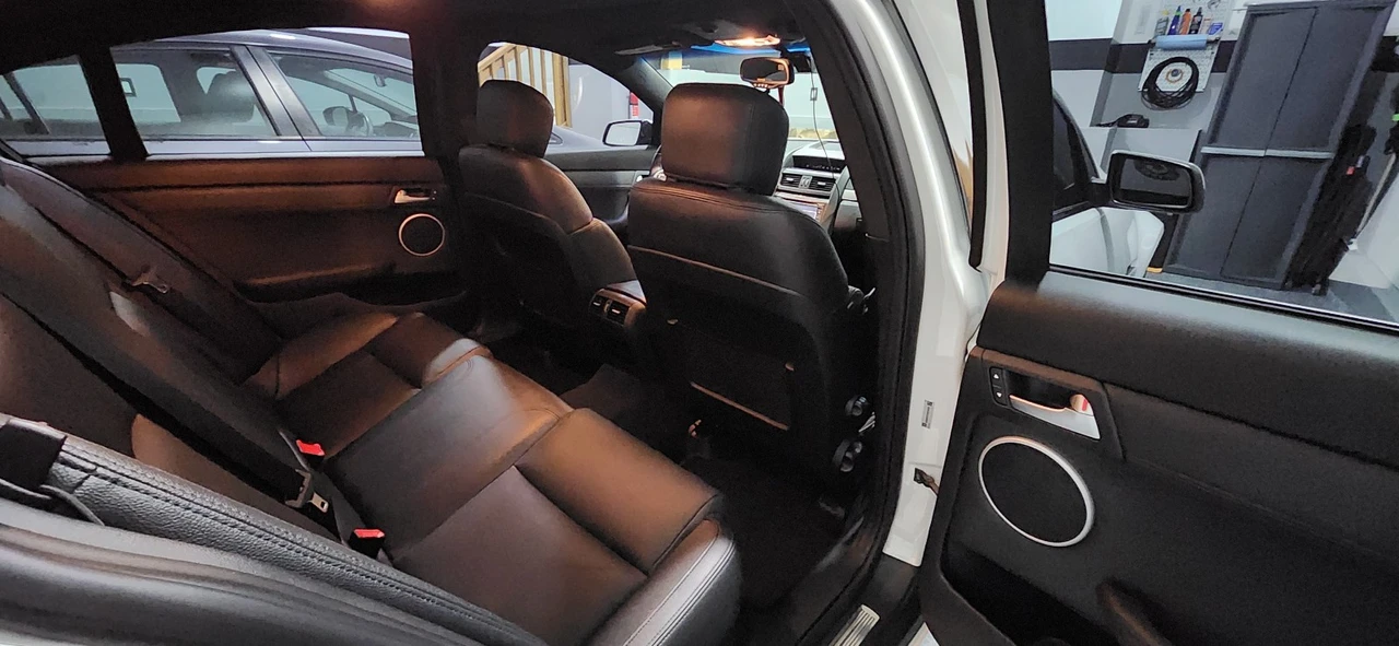 2009 Pontiac G8 - Image 11 of 11