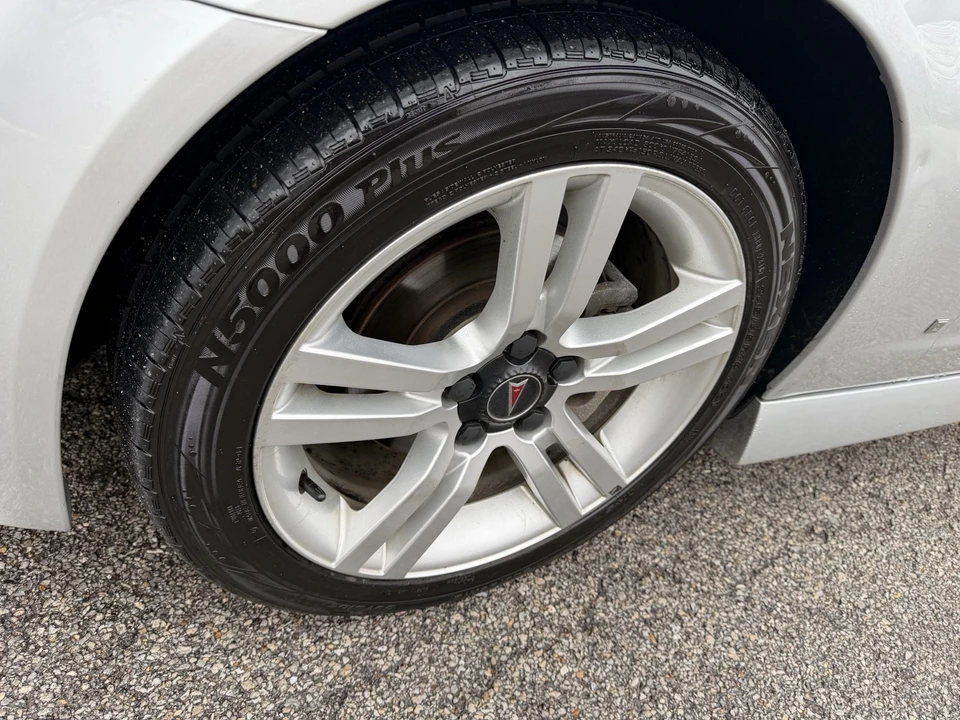 2009 Pontiac G8 - Image 9 of 21