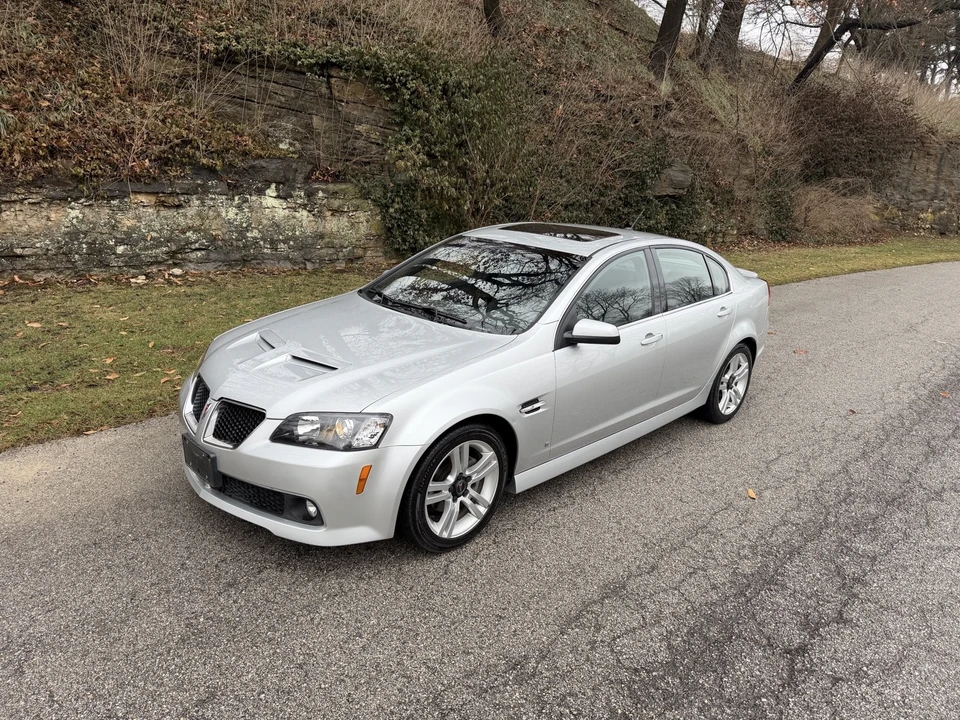 2009 Pontiac G8 - Image 2 of 21