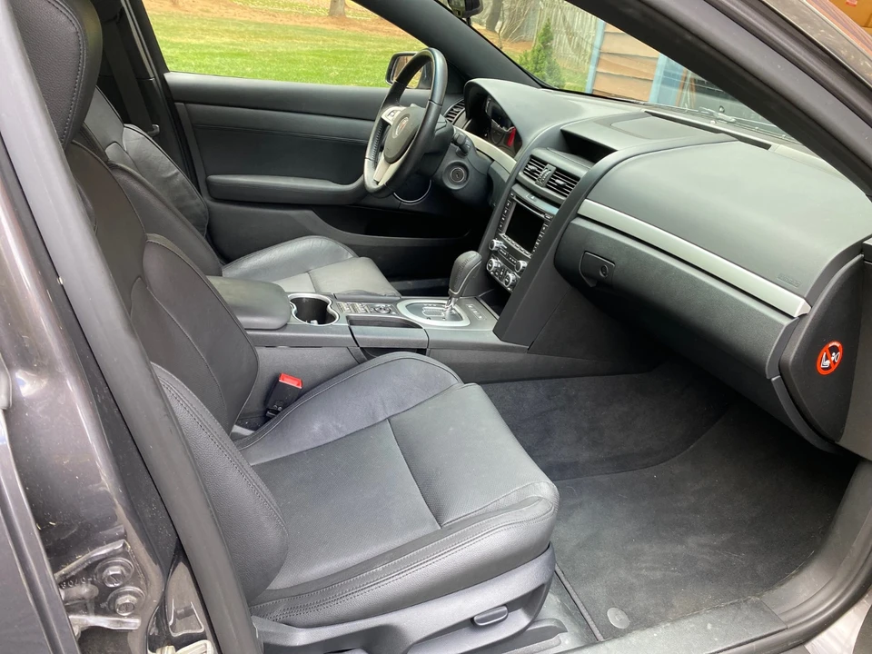 2009 Pontiac G8 - Image 13 of 16
