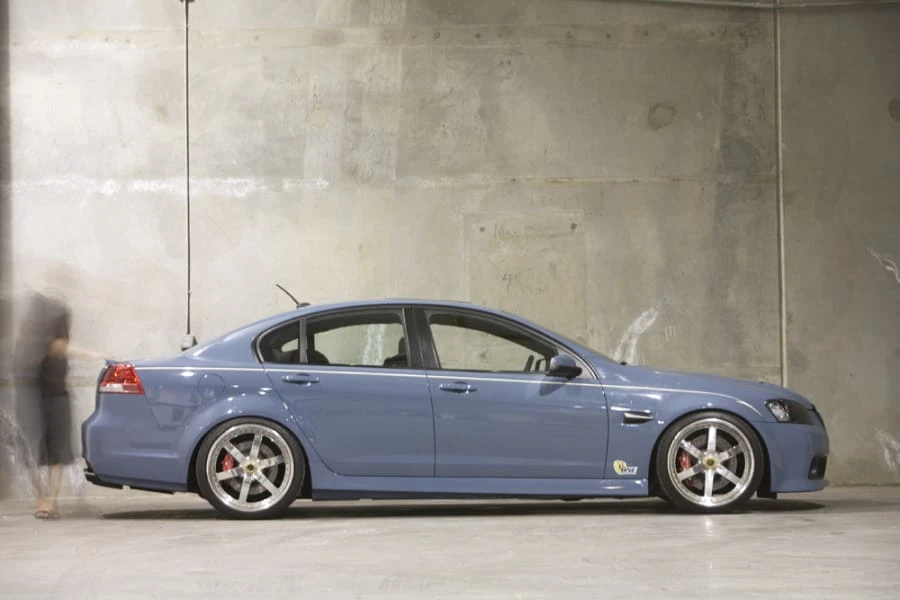 2009 Pontiac G8 - Image 2 of 10