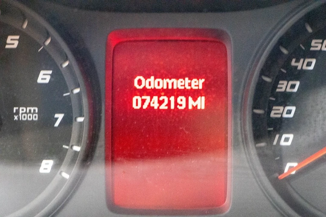 2009 Pontiac G8 - Image 12 of 31