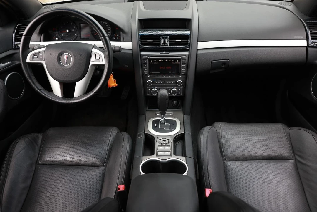 2009 Pontiac G8 - Image 2 of 31
