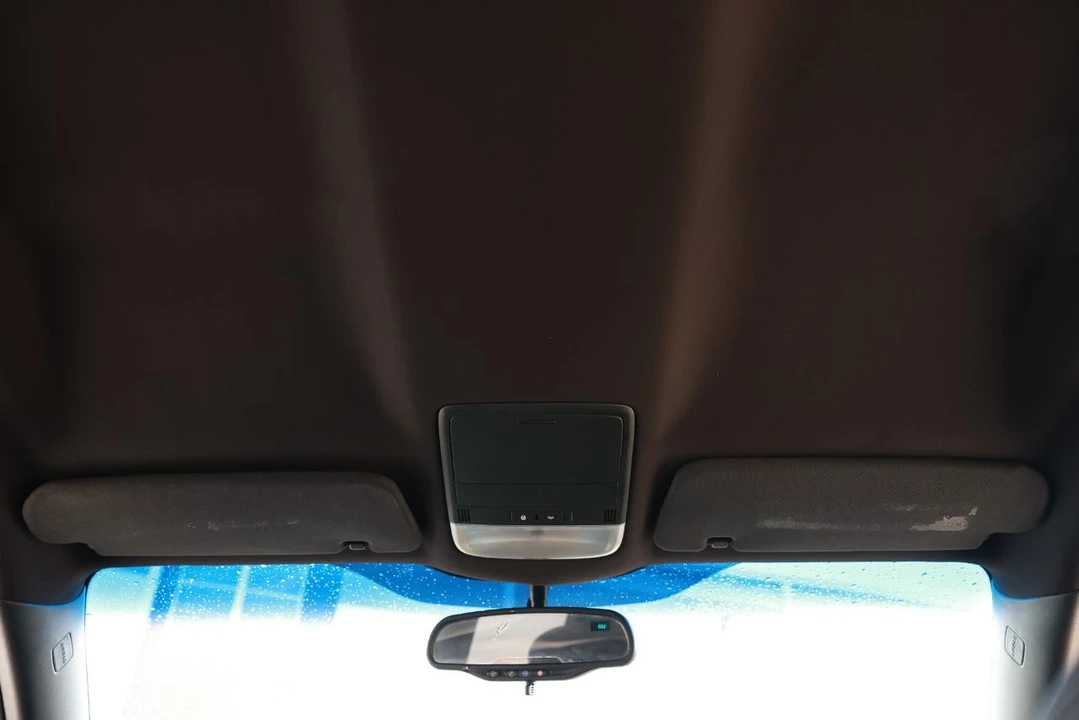2009 Pontiac G8 - Image 25 of 31