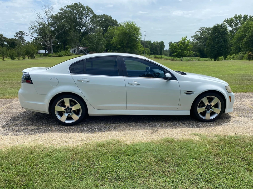 2009 Pontiac G8 - Image 10 of 31