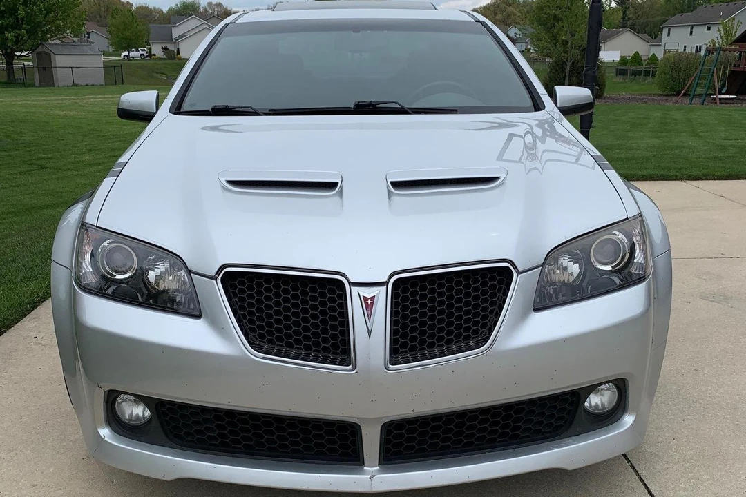 2009 Pontiac G8 - Image 2 of 31