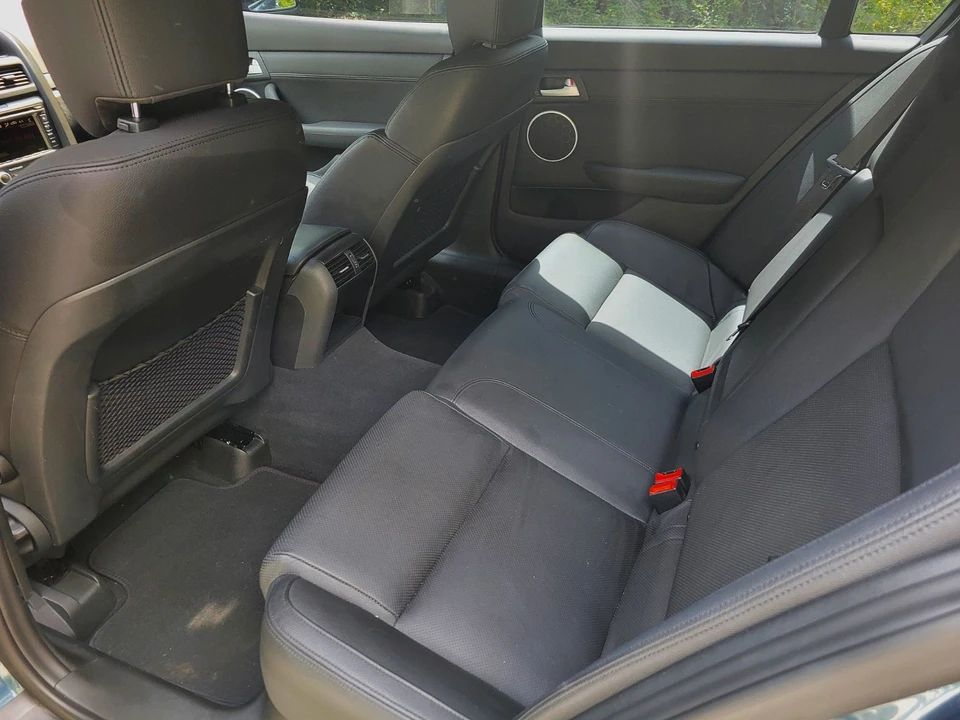 2009 Pontiac G8 - Image 17 of 31