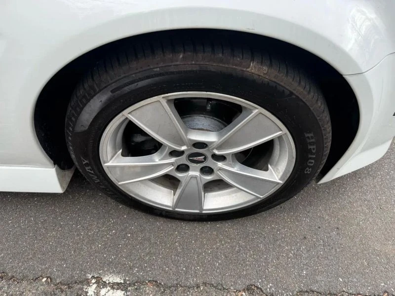 2009 Pontiac G8 - Image 9 of 12
