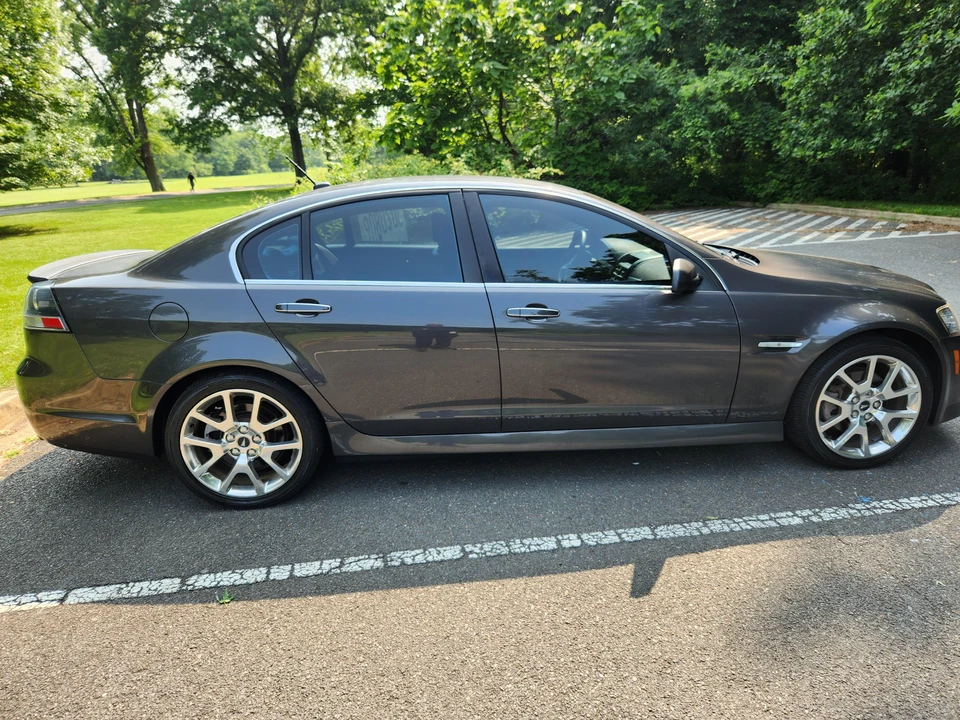 2009 Pontiac G8 - Image 10 of 31