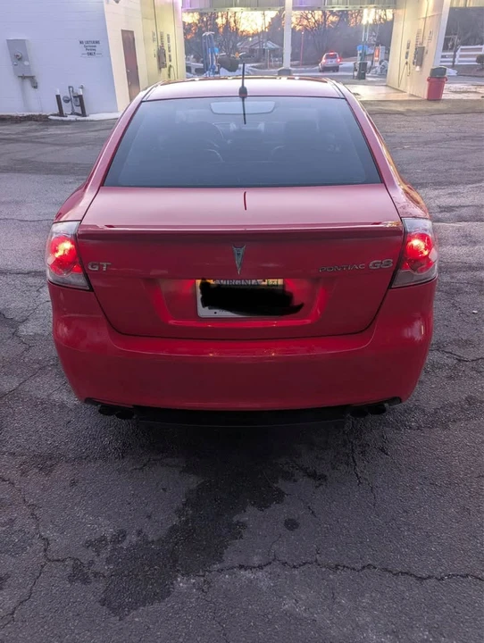2009 Pontiac G8 - Image 2 of 10
