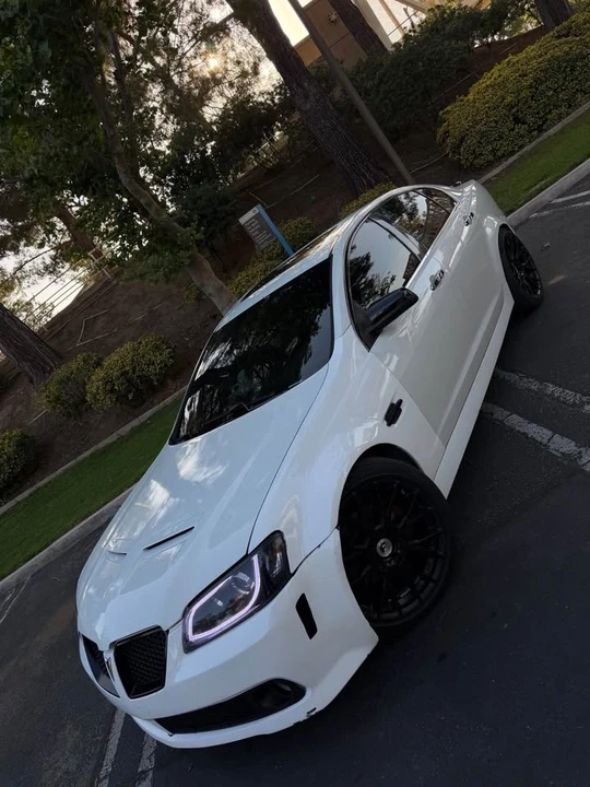 2009 Pontiac G8 - Image 2 of 4