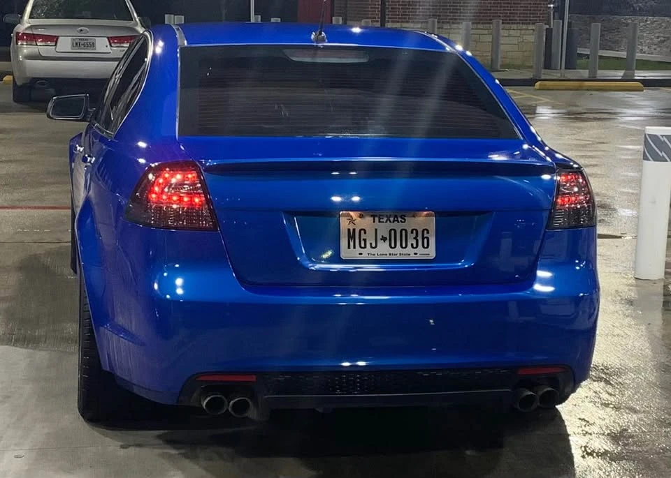 2009 Pontiac G8 - Image 2 of 20