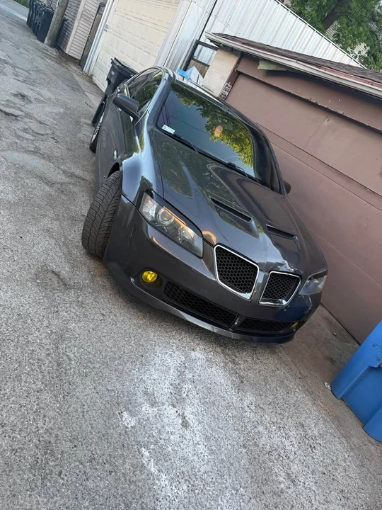 2009 Pontiac G8 - Image 2 of 4