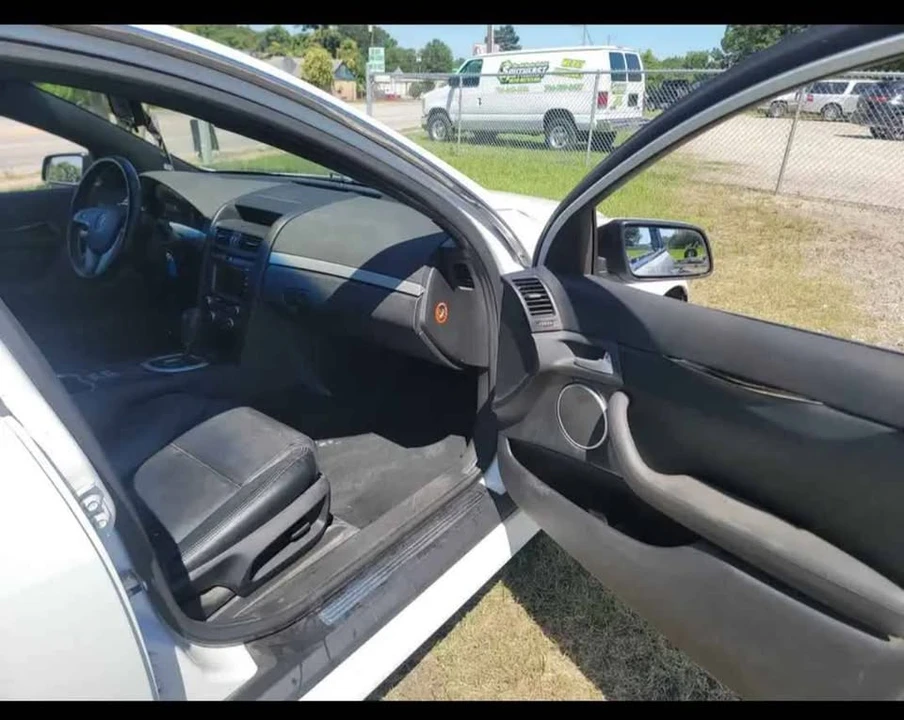 2009 Pontiac G8 - Image 7 of 8