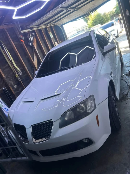 2009 Pontiac G8 - Image 10 of 10