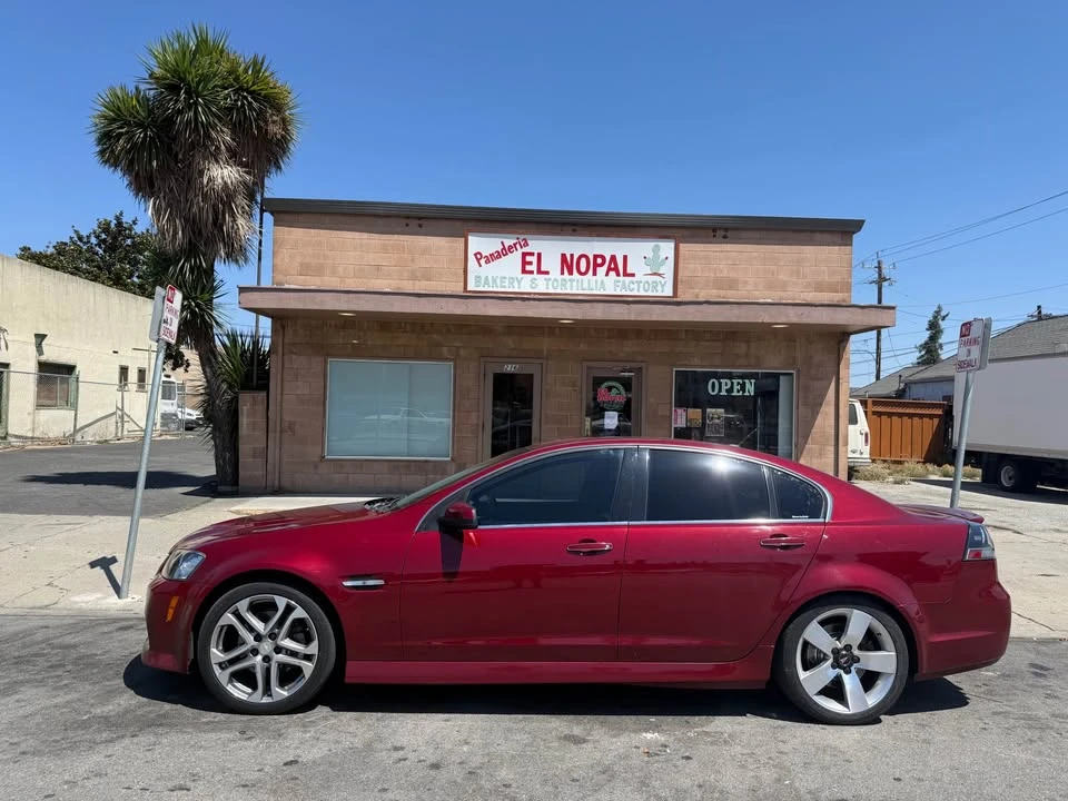 2009 Pontiac G8 - Image 2 of 11