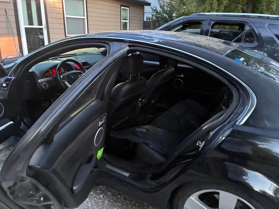 2009 Pontiac G8 - Image 10 of 12