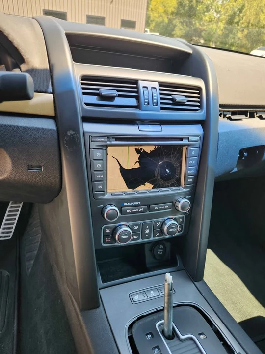 2009 Pontiac G8 - Image 10 of 14