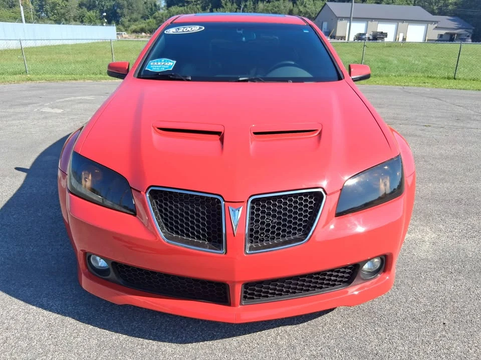2009 Pontiac G8 - Image 2 of 10