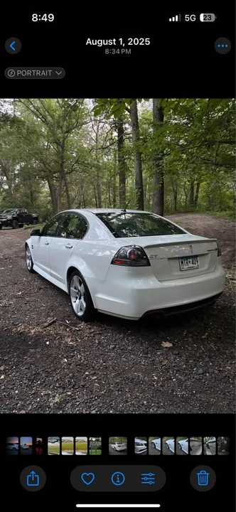 2009 Pontiac G8 - Image 2 of 8