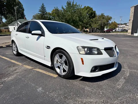 2009 Pontiac G8 GT Sedan 4D