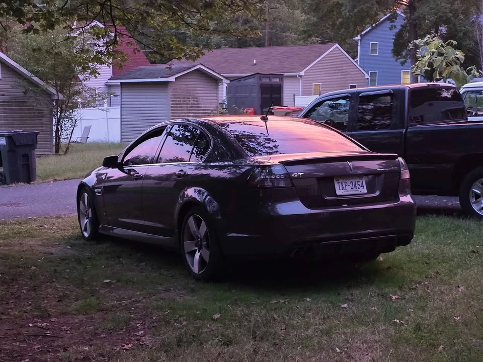 2009 Pontiac G8 - Image 2 of 2