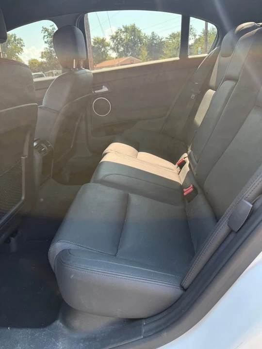 2009 Pontiac G8 - Image 6 of 10