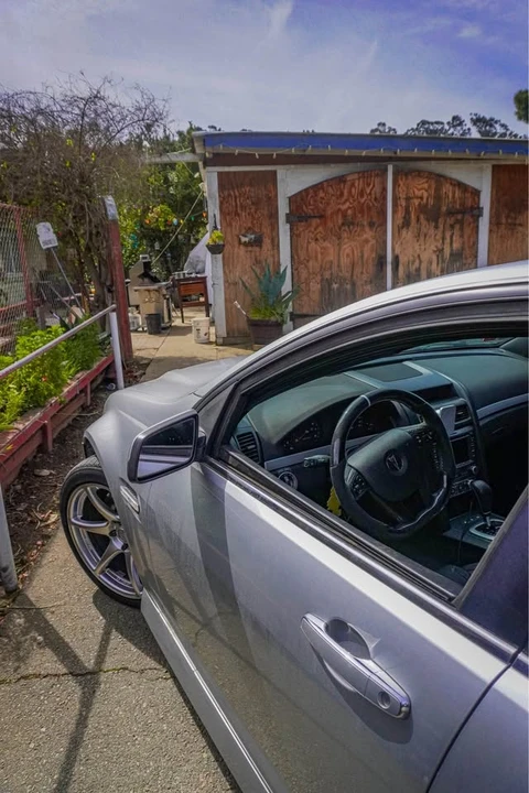 2009 Pontiac G8 - Image 2 of 4
