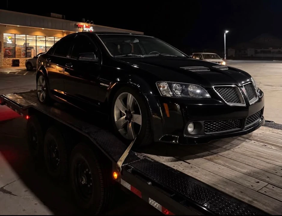 2009 Pontiac G8 - Image 2 of 4