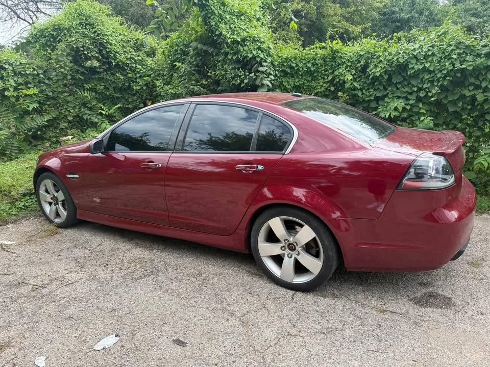 2009 Pontiac G8 - Image 4 of 5
