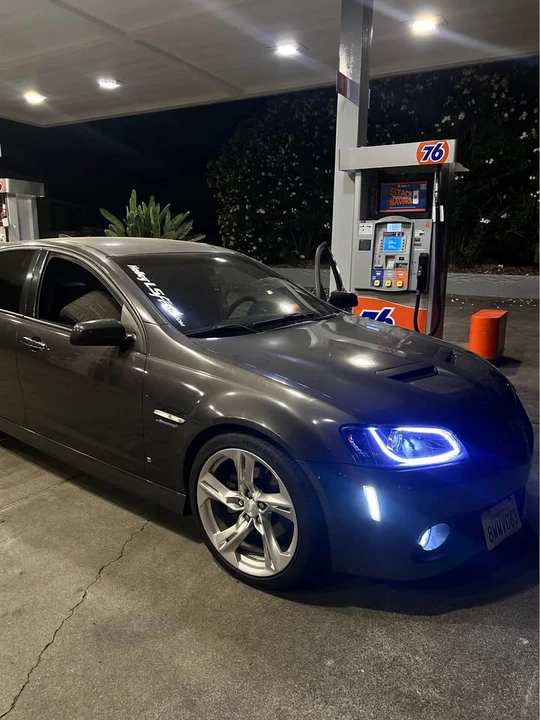 2009 Pontiac G8 - Image 2 of 6