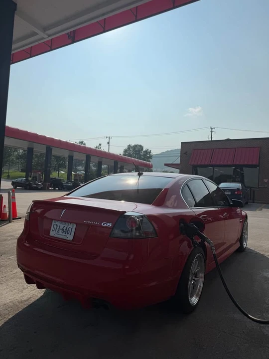 2009 Pontiac G8 - Image 2 of 7