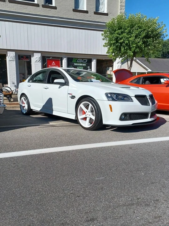 2009 Pontiac G8 - Image 8 of 10
