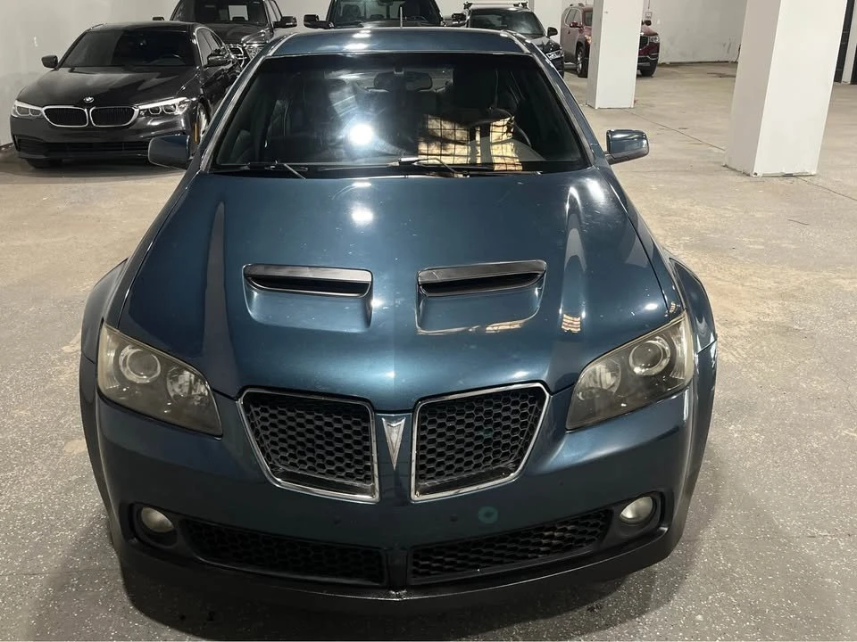 2009 Pontiac G8 - Image 2 of 18