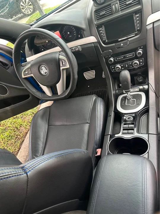 2009 Pontiac G8 - Image 10 of 13
