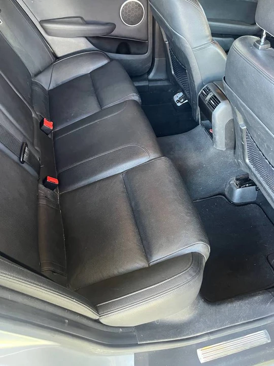 2009 Pontiac G8 - Image 11 of 14