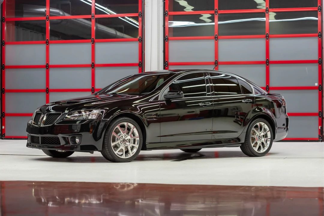 2009 Pontiac G8 - Image 2 of 31