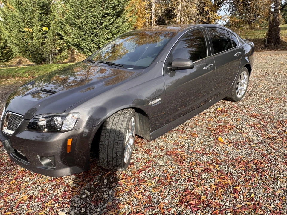 2009 Pontiac G8 - Image 2 of 31