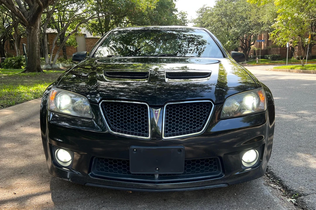 2009 Pontiac G8 - Image 2 of 31
