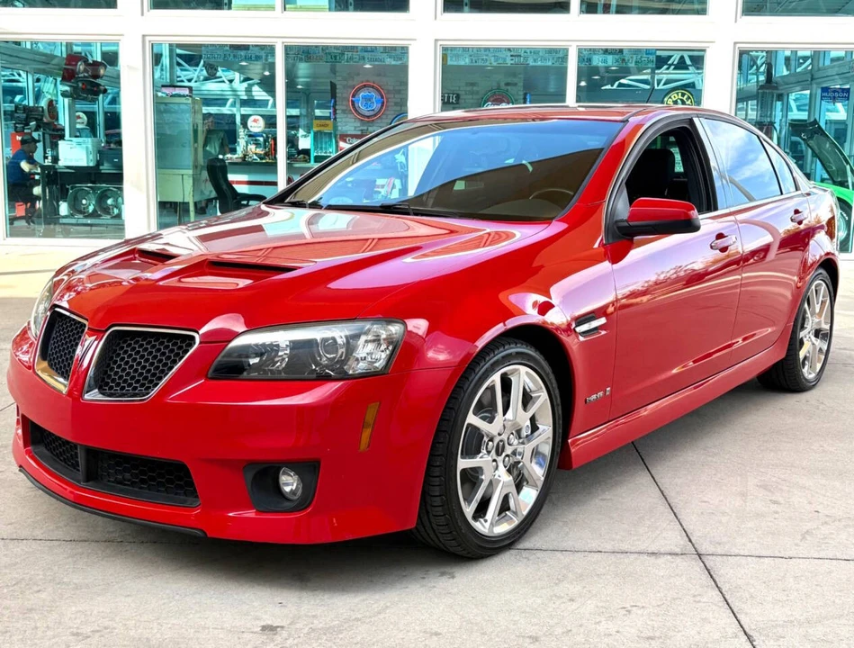 2009 Pontiac G8 - Image 2 of 31