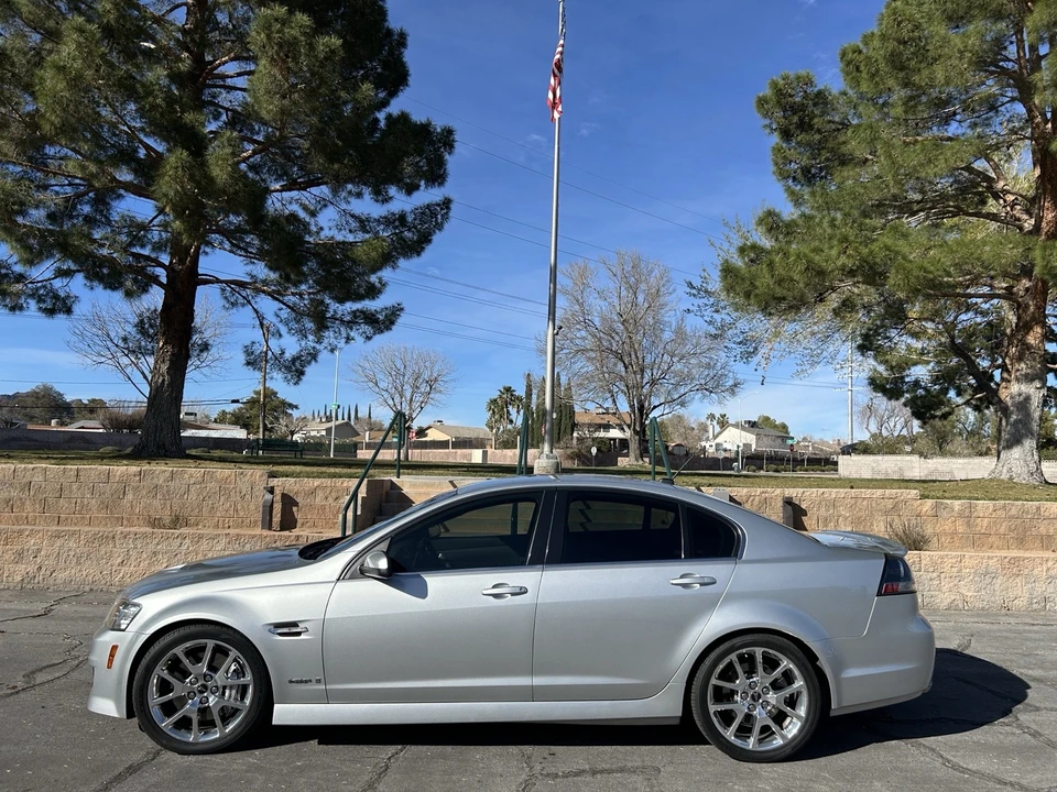 2009 Pontiac G8 - Image 2 of 17