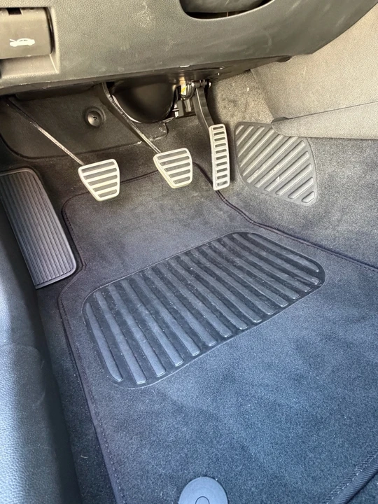 2009 Pontiac G8 - Image 15 of 21