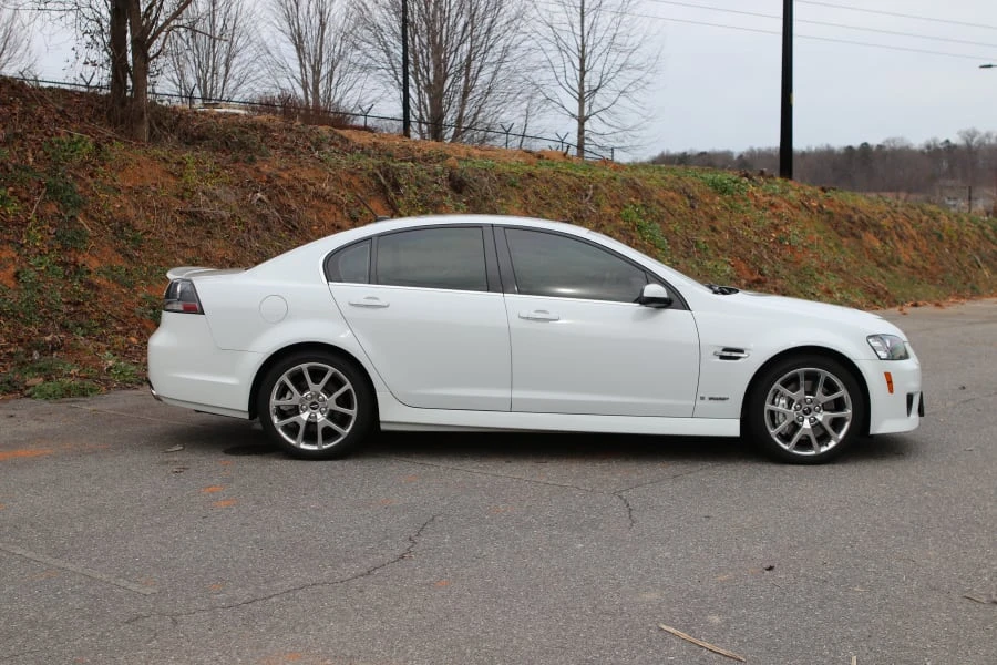 2009 Pontiac G8 - Image 2 of 31
