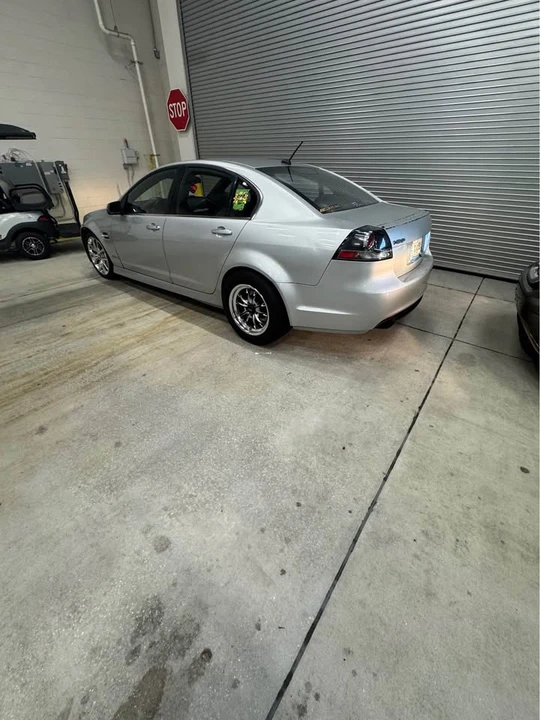 2009 Pontiac G8 - Image 12 of 14