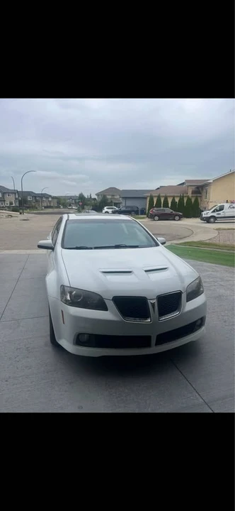 2009 Pontiac G8 - Image 2 of 2
